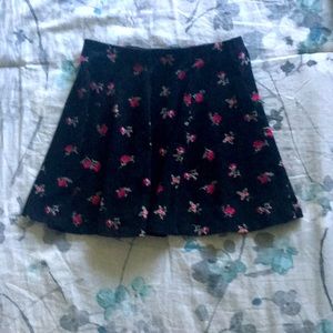 Floral black skirt Forever 21